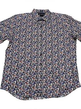 Robert Graham Modern Americana
People Wearing 3D Glasses Tailored Fit
XL